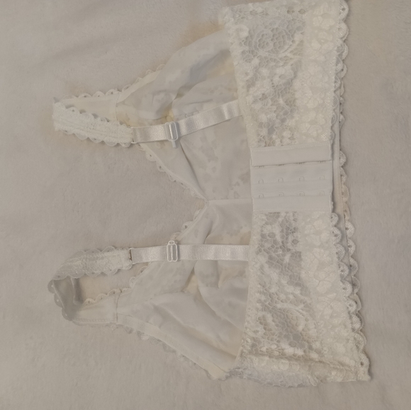 PARFAIT Adriana Bralette, Non-Wired  Supportive Lace Bralette - Picture 4 of 9